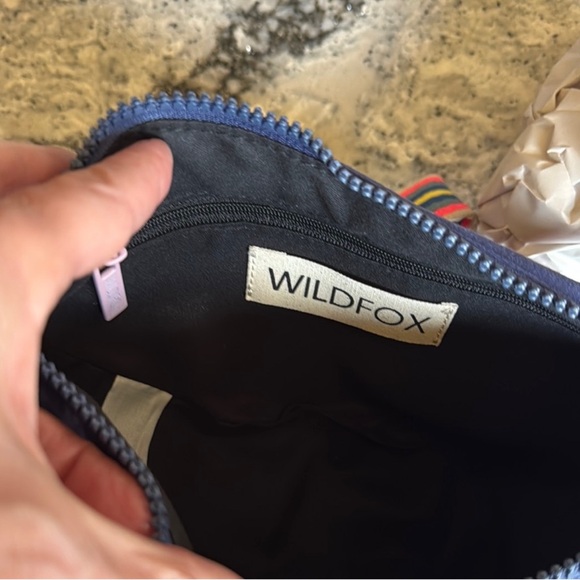 NWT Wildfox Blue Women’s Sling Bag - Picture 7 of 7